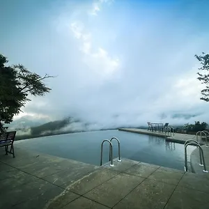 Haze And Kites Munnar